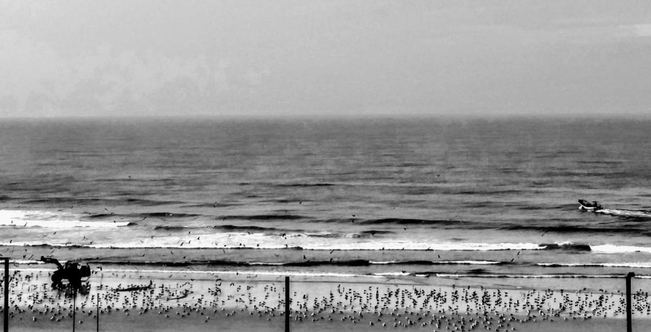 Amazing Apartment In Costa de Caparica Kültér fotó